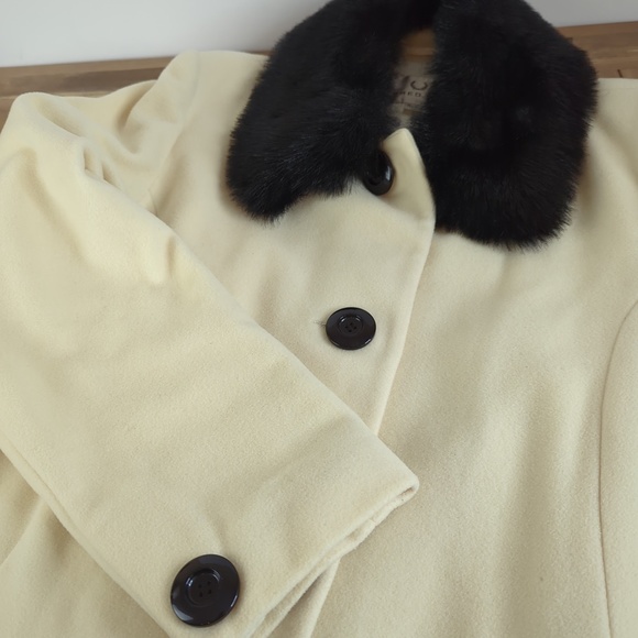 Cashmere Wool Blend Off-White Black Faux Fur Collar Long Coat - Picture 6 of 16